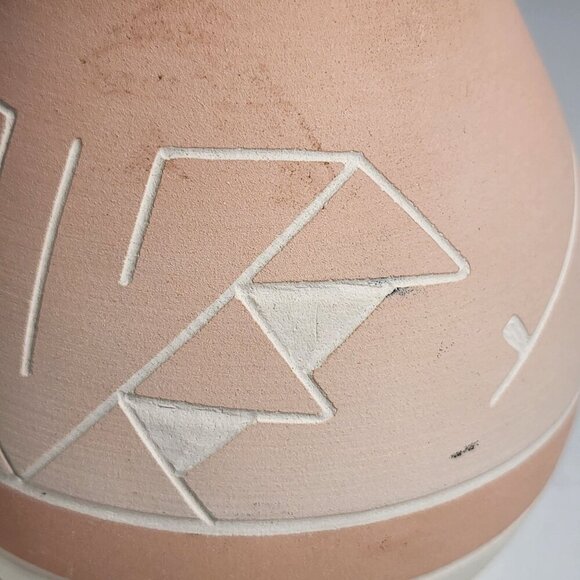 Sioux Pottery Handmade Ceramic Vase With Traditional Native American Design - Picture 10 of 12